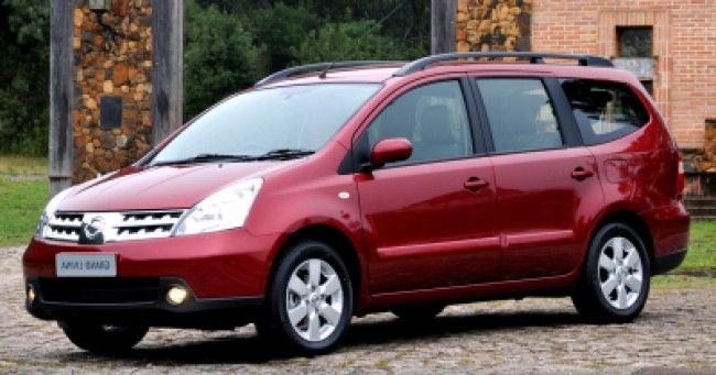 Seguro Livina Grand 1.8 2010